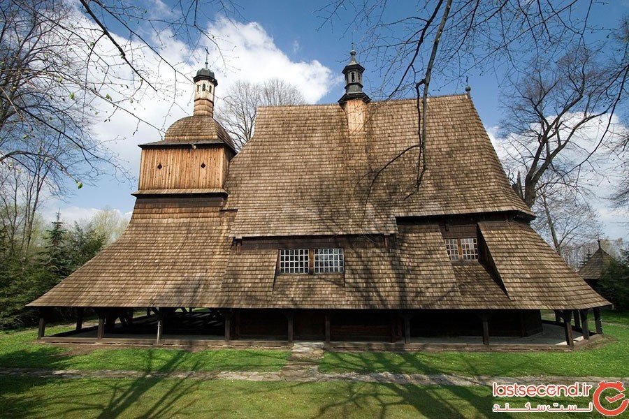 کلیسای چوبی مالوپولسکا در لهستان