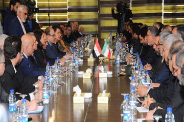 توقيع اتفاقيات اقتصادية بين سورية وإيران