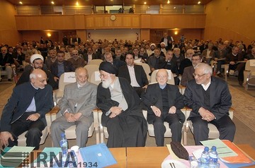 محمد نبی حبیبی دبیر کل حزب موتلفه اسلامی سال 1395، در اجلاس دبیران حزب موتلفه اسلامی شرکت کرد