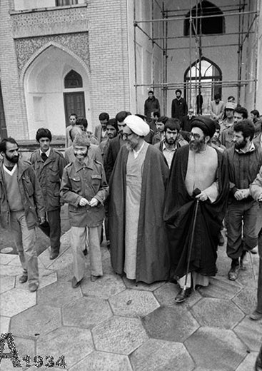 محمد نبی حبیبی استاندار خراسان آیت‌الله سید علی خامنه‌ای رئیس‌جمهوری را، سال 1361 در سفر به مشهد همراهی می‌کند