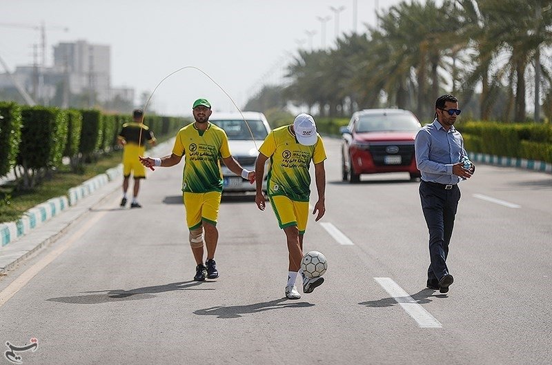 ثبت رکورد روپائی و طناب زنی در جزیره کیش