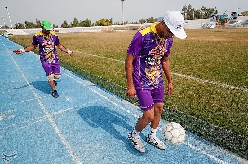 ثبت رکورد روپائی و طناب زنی در جزیره کیش