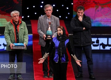 کیهان خطاب به فاطمه معتمدآریا: حالا که پیرزن شده ای...
