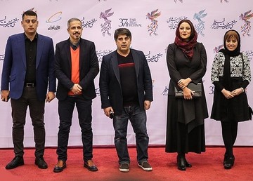 تصاویر | بازیگران سینما روی فرش قرمز جشنواره فجر