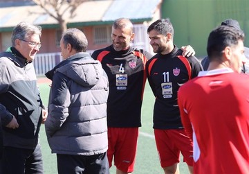 تصاویری از جشن تولدی که پرسپولیسی‌ها برای سید جلال گرفتند