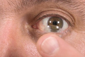 تولید بافت چشم با سلول‌های بنیادی و پیوند به بیمار
