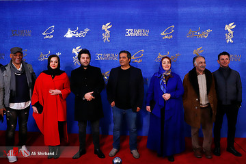 فرش قرمز فیلم سینمایی درخونگاه