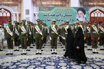 مراسم بزرگداشت یوم الله ۱۲ بهمن در حرم امام خمینی(ره)