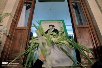 گلباران بیت امام خمینی (ره) در قم‎