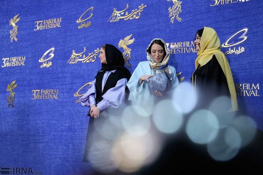 حاشیه های دومین روز سی‌وهفتمین جشنواره فیلم فجر 