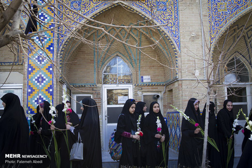 گلباران حجره طلبگی امام خمینی(ره) در اراک