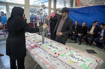 در این نمایشگاه شرکت کنندگانی از شهرهای کرمانشاه، اصفهان، قم، یزد، کرمان، شیراز و تبریز حضور دارند