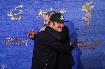 جواد رضویان کارگردان فیلم زهر مار و مهران غفوریان در سی‌وهفتمین جشنواره فیلم فجر