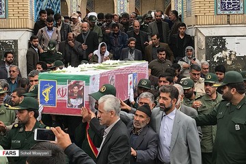 تشییع پیکر شهید حادثه تروریستی نیکشهر