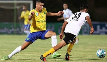 سپاهان صدر را به پرسپولیس و پدیده تعارف کرد

