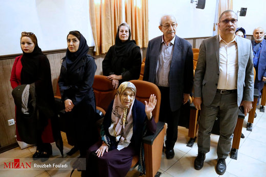 تجلیل از هنرمندان پیشکسوت متولد بهمن