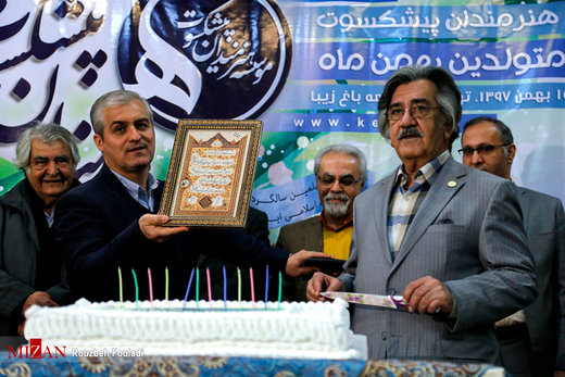 تجلیل از هنرمندان پیشکسوت متولد بهمن