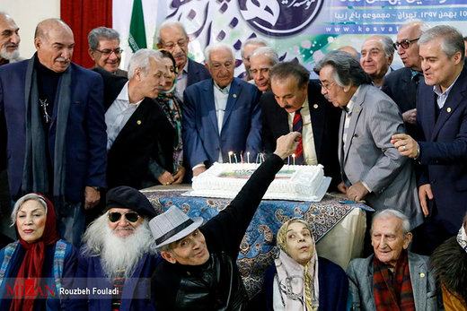 تجلیل از هنرمندان پیشکسوت متولد بهمن
