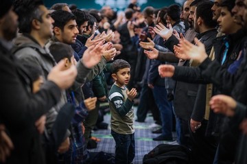 اولین شب عزاداری فاطمیه ۱۴۴۰ در حسینیه امام خمینی(ره)
