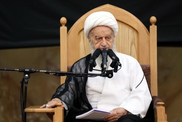 آیت‌الله مکارم‌شیرازی: پیروزی‌های جمهوری اسلامی شبیه معجزه است