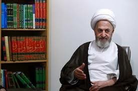 انتقاد تند یک مرجع تقلید به تعطیلی دروس حوزه در روزهای بین التعطیلین