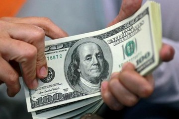 دلار روز ۲۴ بهمن، چقدر قیمت خورد؟
