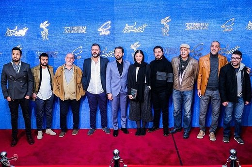 بازیگران وعوامل فیلم سونامی به کارگردانی میلاد صدرعاملی در نهمین روز سی‌وهفتمین جشنواره فیلم فجر