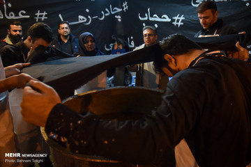آیین سمنوپزان در میدان امام حسین (ع)