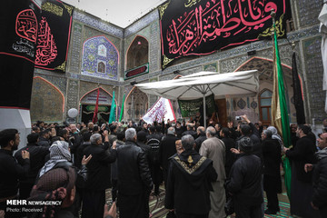 عزاداری شهادت حضرت فاطمه زهرا (س) در حرم امام علی (ع)