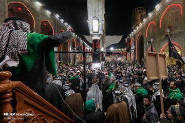 عزاداری شهادت حضرت فاطمه زهرا (س) در حرم امام علی (ع)