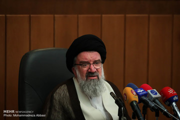 سیداحمد خاتمی: مردم بی نظیرترین نفرت خود از آمریکا را نشان خواهند داد