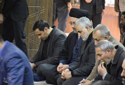 حضور سردار سلیمانی در مراسم عزای فاطمی در کرمان