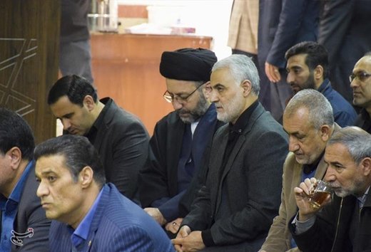 حضور سردار سلیمانی در مراسم عزای فاطمی در کرمان