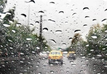 مه‌گرفتگی و بارش باران در بیشتر محورهای کشور/ ترافیک هم‌چنان سنگین