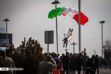 پرش از برج میلاد