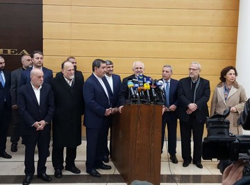  ظريف: إيران مستعدة للتعاون مع لبنان في جميع المجالات