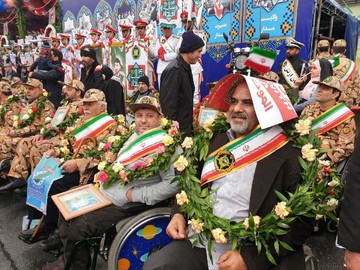 حضور جانبازان نیروی زمینی ارتش در راهپیمایی ۲۲ بهمن۹۷
