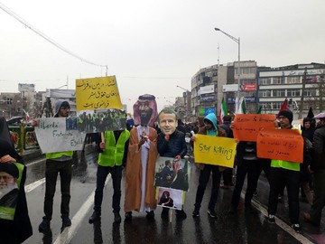 حضور نمادین «جلیقه‌زردها» در راهپیمایی 22 بهمن