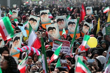 Huge turnout on Islamic Republic 40th anniversary rallies
