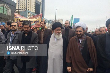 حضور نماینده ولی فقیه و رییس کل دادگستری استان خراسان رضوی و دادستان مشهد در راهپیمایی 22 بهمن