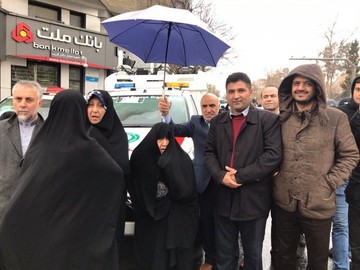 عکس | راهپیمایی عفت مرعشی همسر مرحوم رفسنجانی در ۲۲ بهمن