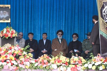 حضور پرشور جوانان و بانوان در راهپیمایی ۲۲ بهمن امسال تماشایی است