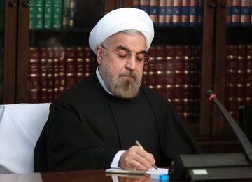 روحانی: ملت ایران ثابت کردند بر سر استقلال و عزت خود معامله نخواهند کرد