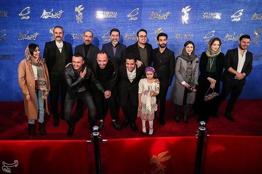 عوامل فیلم «ماجرای نیمروز، رد خون» در سی‌وهفتمین جشنواره فیلم فجر