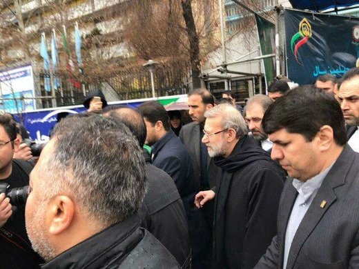 رئیس مجلس در راهپیمایی ٢٢ بهمن