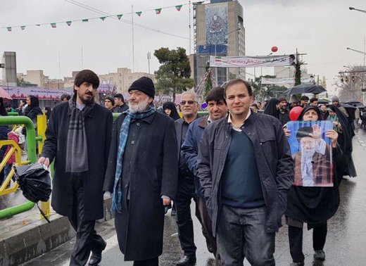 حضور حجت الاسلام والمسلمین محتشمی پور در راهپیمایی 22 بهمن
