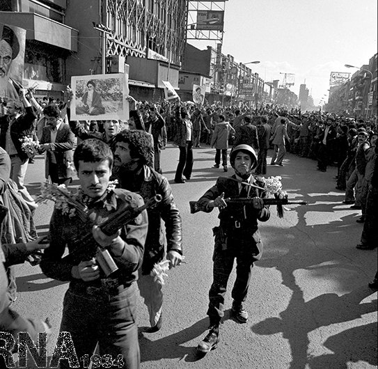 خبرآنلاین - تصاویر تاریخی از روزهای پیروزی انقلاب