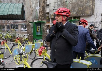 دوچرخه‌سواری حناچی و شهرداران کلان‌شهرها تا دفتر جهانگیری
