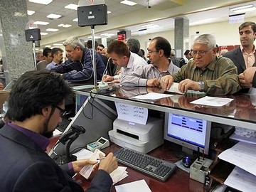 حسینی‌هاشمی: کسانی که قبلا وام کلان می‌گرفتند بعدها بانک تاسیس کردند