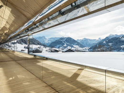 خانه آینه ای در سوئیس